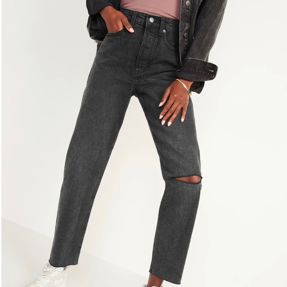 Old Navy Extra High-Rise Sky-Hi Straight Secret-Slim Pockets black jeans